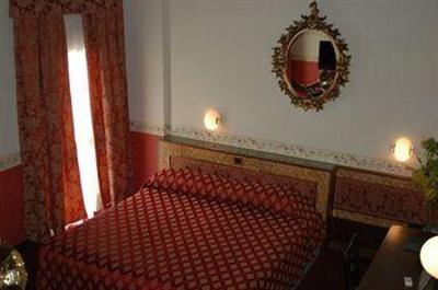 фото отеля Hotel Villa Pigalle Tezze sul Brenta