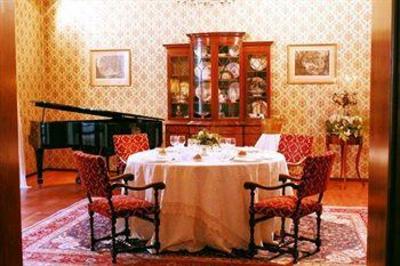 фото отеля Relais del Castello di Oviglio