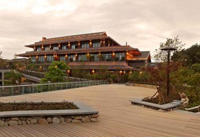 фото отеля Warm Island Lake Resort Hangzhou
