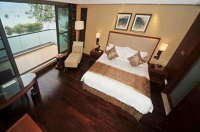 фото отеля Warm Island Lake Resort Hangzhou