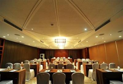 фото отеля Warm Island Lake Resort Hangzhou