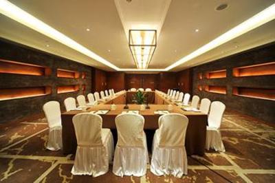 фото отеля Warm Island Lake Resort Hangzhou
