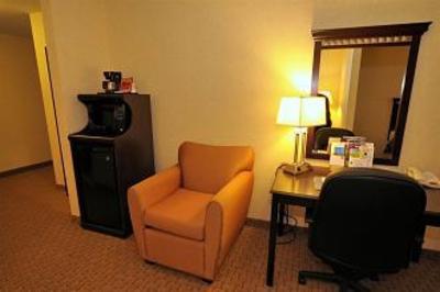 фото отеля Comfort Suites Mahwah