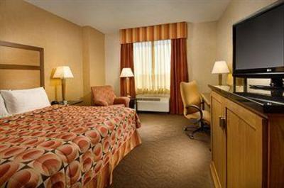 фото отеля Drury Inn & Suites Pinnacle Peak