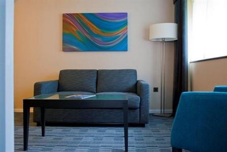 фото отеля Holiday Inn London Gatwick Worth