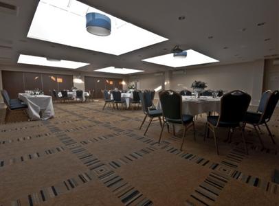 фото отеля Holiday Inn London Gatwick Worth