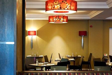 фото отеля Holiday Inn London Gatwick Worth