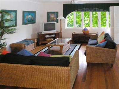 фото отеля BeachView Apartments at Villa Paradiso