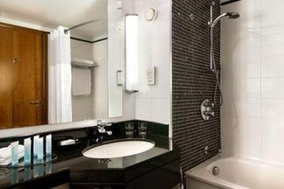 фото отеля Hilton Belfast