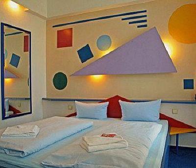 фото отеля Art-Hotel Charlottenburger Hof