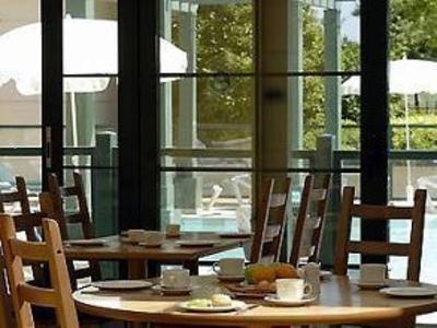 фото отеля Adagio City Aparthotel Val D'Europe Serris