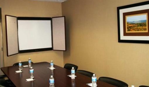 фото отеля Hampton Inn Mount Airy