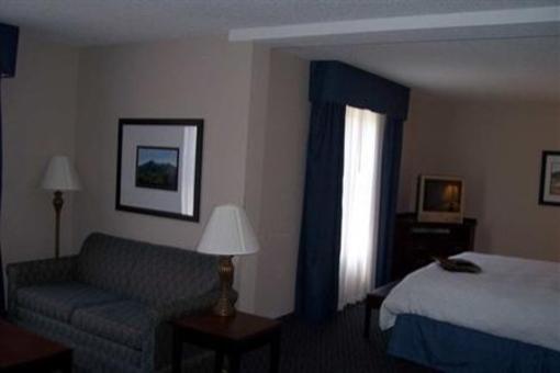 фото отеля Hampton Inn Mount Airy