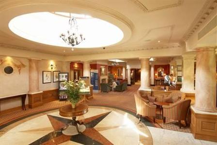 фото отеля Hilton Puckrup Hall Tewkesbury
