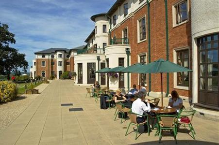 фото отеля Hilton Puckrup Hall Tewkesbury