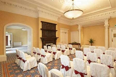 фото отеля Hilton Puckrup Hall Tewkesbury