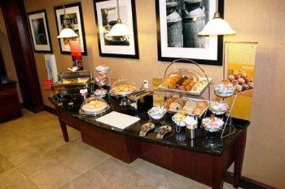 фото отеля Hampton Inn Kingston