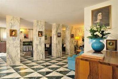 фото отеля Hotel Raffaello Urbino