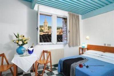 фото отеля Hotel Raffaello Urbino