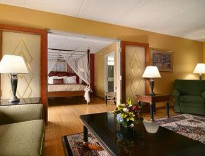фото отеля Wingate by Wyndham Atlanta - Buckhead