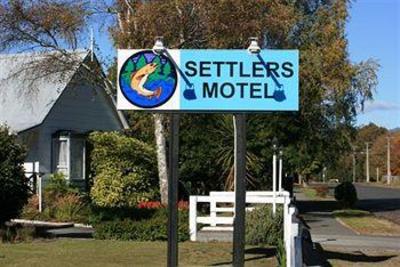 фото отеля Settlers Motel
