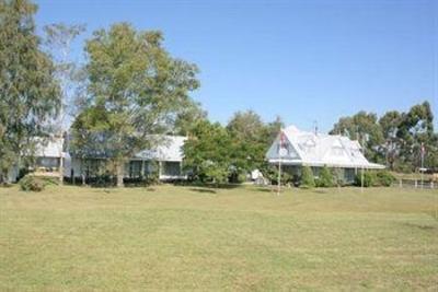 фото отеля Settlers Motel