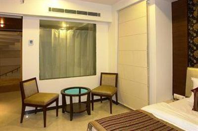 фото отеля Le Roi Hotel New Delhi