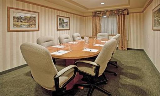 фото отеля Holiday Inn Express Hotel & Suites Vernon