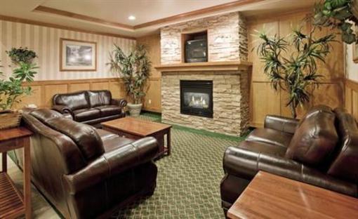 фото отеля Holiday Inn Express Hotel & Suites Vernon