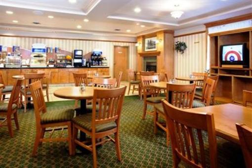 фото отеля Holiday Inn Express Hotel & Suites Vernon