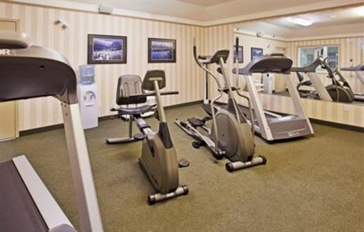 фото отеля Holiday Inn Express Hotel & Suites Vernon
