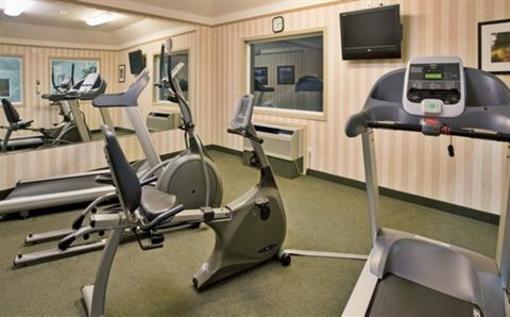фото отеля Holiday Inn Express Hotel & Suites Vernon