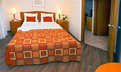 фото отеля Leonardo Suite Tel-Aviv Bat-Yam