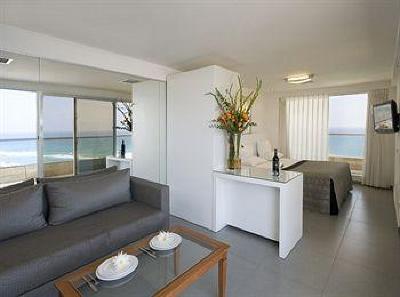 фото отеля Leonardo Suite Tel-Aviv Bat-Yam