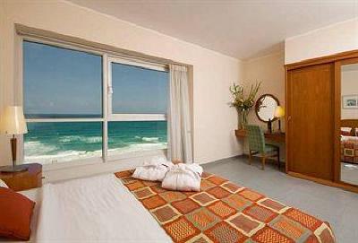фото отеля Leonardo Suite Tel-Aviv Bat-Yam