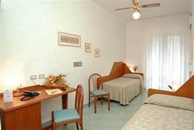 фото отеля Hotel San Pietro Maiori