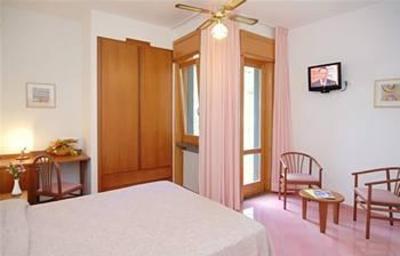 фото отеля Hotel San Pietro Maiori