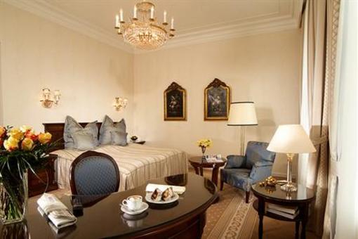 фото отеля Hotel De France Vienna