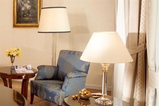 фото отеля Hotel De France Vienna