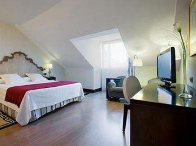 фото отеля NH Palacio de Ferrera