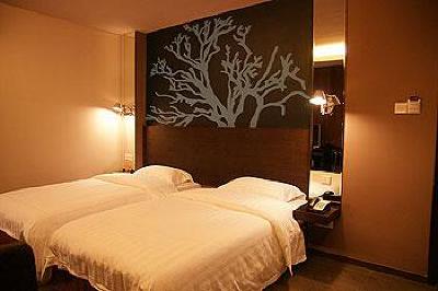 фото отеля Lohas Hotel Shenyang Xinhua Square