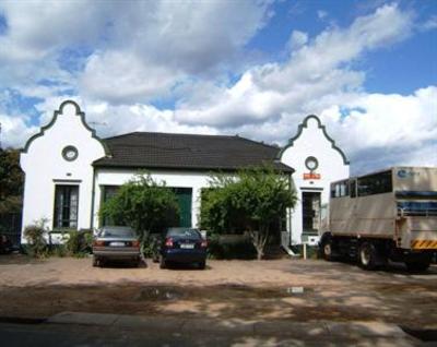 фото отеля Stumble Inn Backpackers Lodge