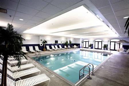 фото отеля Hampton Inn & Suites Country Club Plaza