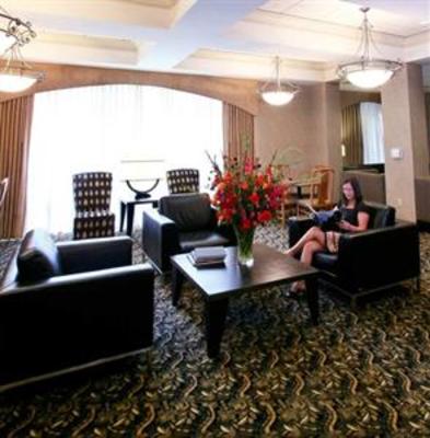 фото отеля Hampton Inn & Suites Country Club Plaza