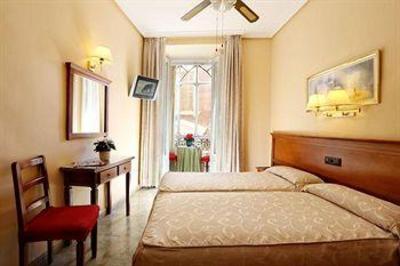 фото отеля Hostal Macarena