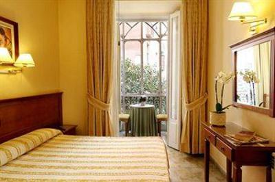 фото отеля Hostal Macarena