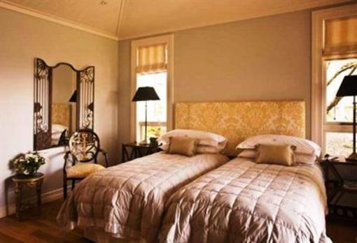фото отеля The Bishops Suites