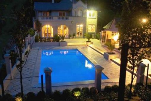фото отеля The Bishops Suites