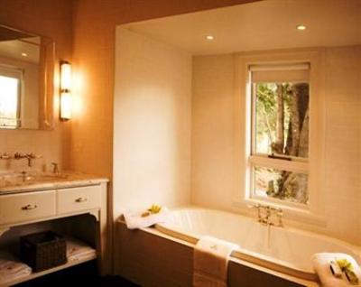 фото отеля The Bishops Suites
