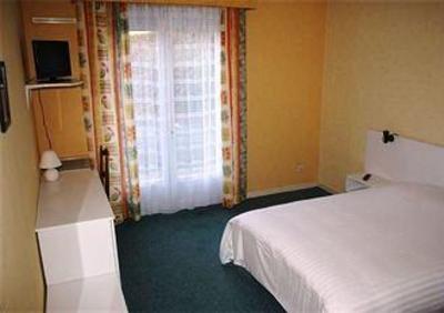 фото отеля Hotel La Sapiniere Bressuire